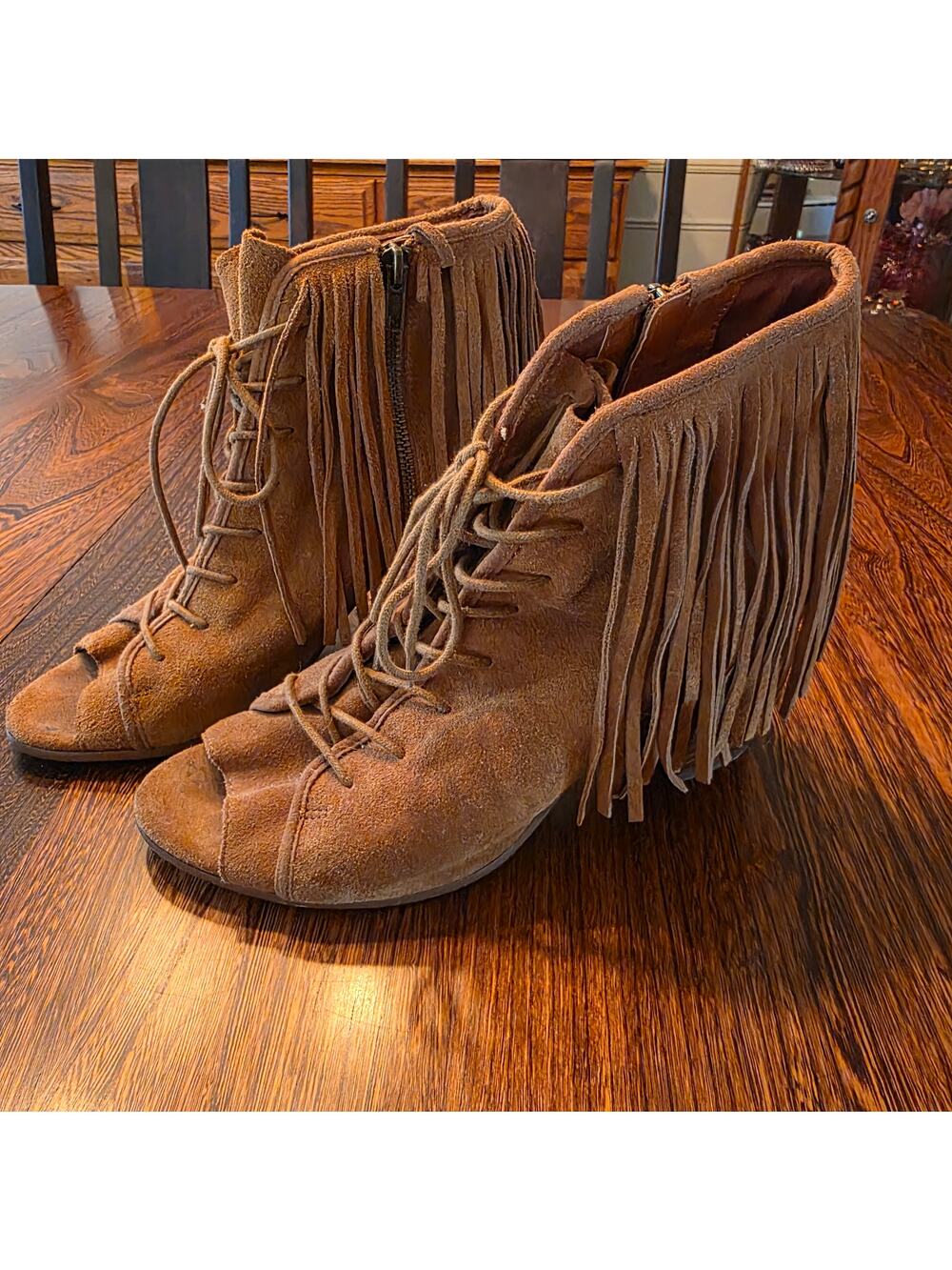 Steve Madden Leather Fringe Camel Heel Lace up Boots Open Toe Cowgirl Chic SZ 9
